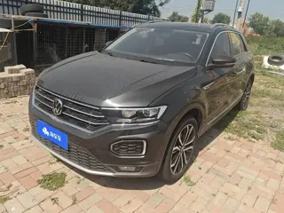 Volkswagen T-ROC 2021 купить из Китая, цена 1 685 000 ₽ — Suifenhe Auto