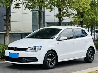 Volkswagen Polo 2019 купить из Китая, цена 1 118 000 ₽ — Suifenhe Auto