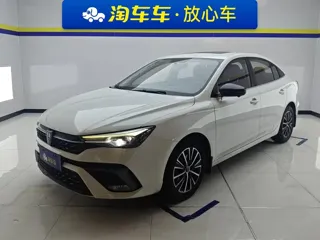 Roewe i5 2021 купить из Китая, цена 1 141 000 ₽ — Suifenhe Auto