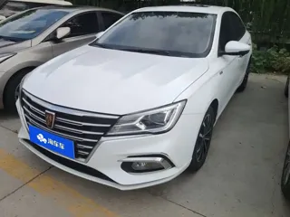 Roewe i5 2019 купить из Китая, цена 1 083 000 ₽ — Suifenhe Auto