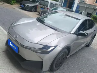 Toyota bZ3 2023 купить из Китая, цена 3 116 000 ₽ — Suifenhe Auto