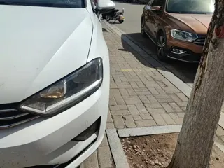 Volkswagen Golf Sportsvan 2018 купить из Китая, цена 1 356 000 ₽ — Suifenhe Auto