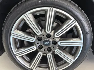 MINI CLUBMAN 2022 купить из Китая, цена 2 595 000 ₽ — Suifenhe Auto
