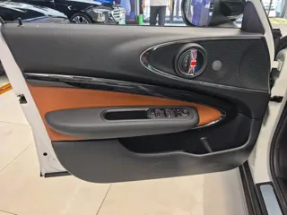 MINI CLUBMAN 2024 купить из Китая, цена 4 220 000 ₽ — Suifenhe Auto