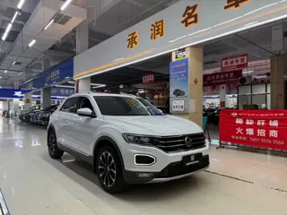 Volkswagen T-ROC 2023 купить из Китая, цена 1 769 000 ₽ — Suifenhe Auto