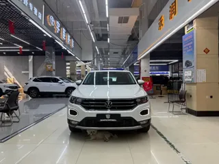 Volkswagen T-ROC 2023 купить из Китая, цена 1 769 000 ₽ — Suifenhe Auto