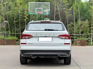 Skoda Kamiq 2023 купить из Китая, цена 1 595 000 ₽ — Suifenhe Auto
