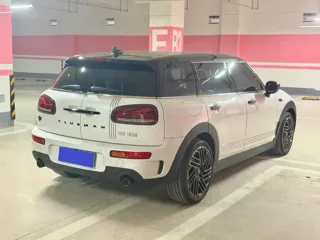 MINI CLUBMAN 2024 купить из Китая, цена 6 819 000 ₽ — Suifenhe Auto