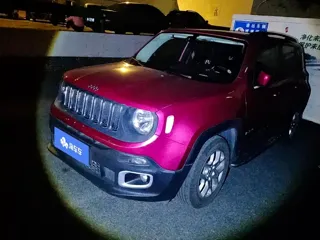 Jeep Renegade 2019 купить из Китая, цена 1 156 000 ₽ — Suifenhe Auto