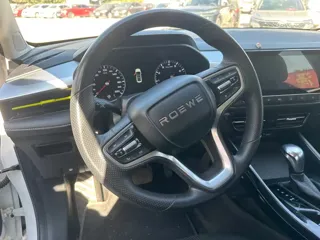 Roewe i5 2022 купить из Китая, цена 1 038 000 ₽ — Suifenhe Auto