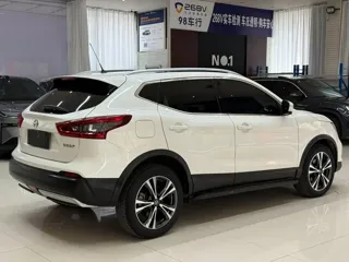 Nissan Qashqai 2023 купить из Китая, цена 2 022 000 ₽ — Suifenhe Auto