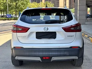 Nissan Qashqai 2022 купить из Китая, цена 1 807 000 ₽ — Suifenhe Auto
