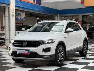 Volkswagen T-ROC 2022 купить из Китая, цена 1 519 000 ₽ — Suifenhe Auto