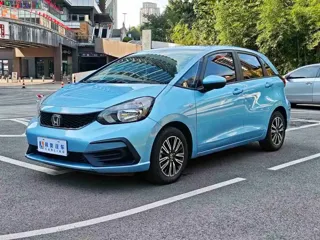 Honda Fit 2023 купить из Китая, цена 1 310 000 ₽ — Suifenhe Auto