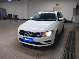 Volkswagen Bora 2020 купить из Китая, цена 1 184 000 ₽ — Suifenhe Auto