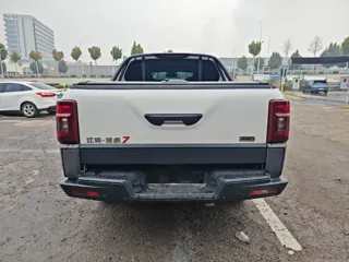 JMC Yuhu 9 2023 купить из Китая, цена 1 949 000 ₽ — Suifenhe Auto