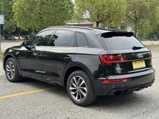 Audi Q5 2024 купить из Китая, цена 5 376 000 ₽ — Suifenhe Auto