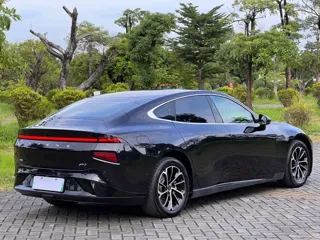 XPeng P7+ 2022 купить из Китая, цена 3 963 000 ₽ — Suifenhe Auto