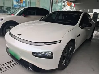 XPeng P7+ 2023 купить из Китая, цена 4 304 000 ₽ — Suifenhe Auto