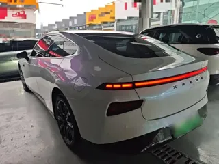 XPeng P7+ 2023 купить из Китая, цена 4 304 000 ₽ — Suifenhe Auto