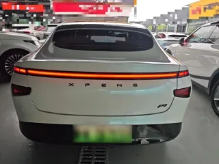 XPeng P7+ 2023 купить из Китая, цена 4 304 000 ₽ — Suifenhe Auto