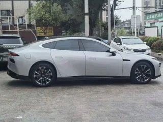 XPeng P7+ 2021 купить из Китая, цена 3 893 000 ₽ — Suifenhe Auto