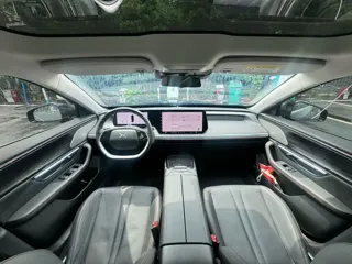 XPeng P7+ 2023 купить из Китая, цена 4 333 000 ₽ — Suifenhe Auto