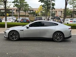 XPeng P7+ 2022 купить из Китая, цена 3 797 000 ₽ — Suifenhe Auto