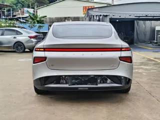 XPeng P7+ 2021 купить из Китая, цена 3 797 000 ₽ — Suifenhe Auto