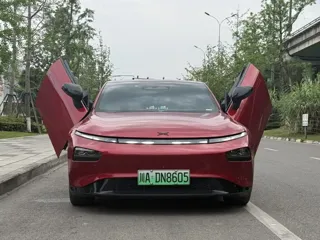 XPeng P7+ 2021 купить из Китая, цена 4 056 000 ₽ — Suifenhe Auto