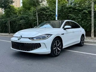 Volkswagen Lamando 2023 купить из Китая, цена 1 745 000 ₽ — Suifenhe Auto