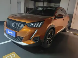 Peugeot 2008 2021 купить из Китая, цена 1 134 000 ₽ — Suifenhe Auto