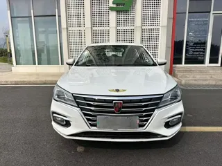 Roewe i5 2021 купить из Китая, цена 1 138 000 ₽ — Suifenhe Auto