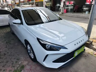 Roewe i5 2026 купить из Китая, цена 1 405 000 ₽ — Suifenhe Auto