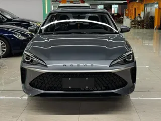 Roewe i5 2025 купить из Китая, цена 1 577 000 ₽ — Suifenhe Auto