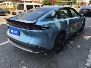 Deepal L07 2024 купить из Китая, цена 3 445 000 ₽ — Suifenhe Auto