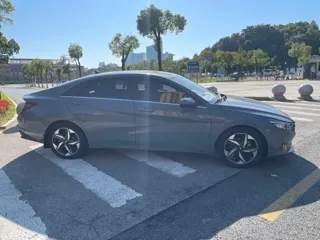 Hyundai Elantra 2021 купить из Китая, цена 1 341 000 ₽ — Suifenhe Auto