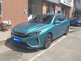 Dongfeng Yixuan 2021 купить из Китая, цена 1 138 000 ₽ — Suifenhe Auto