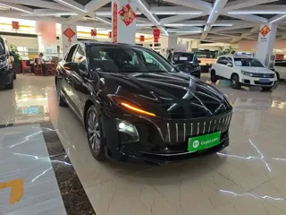 Hongqi E-QM5 2023 купить из Китая, цена 3 251 000 ₽ — Suifenhe Auto