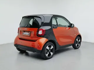 smart fortwo 2018 купить из Китая, цена 1 166 000 ₽ — Suifenhe Auto
