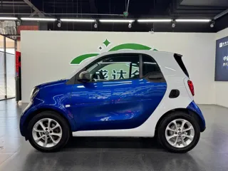 smart fortwo 2019 купить из Китая, цена 1 273 000 ₽ — Suifenhe Auto