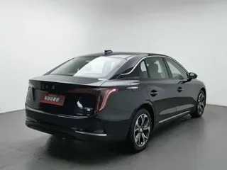 Hongqi E-QM5 2022 купить из Китая, цена 1 485 000 ₽ — Suifenhe Auto