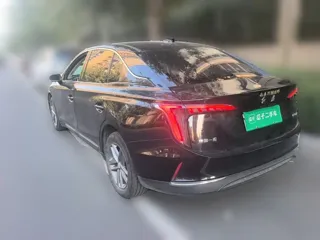 Hongqi E-QM5 2025 купить из Китая, цена 1 819 000 ₽ — Suifenhe Auto