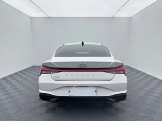 Hyundai Elantra 2023 купить из Китая, цена 1 749 000 ₽ — Suifenhe Auto