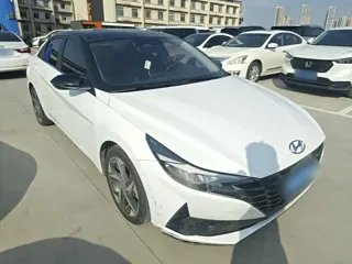 Hyundai Elantra 2022 купить из Китая, цена 1 462 000 ₽ — Suifenhe Auto