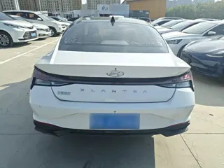 Hyundai Elantra 2022 купить из Китая, цена 1 462 000 ₽ — Suifenhe Auto