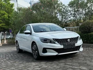 Peugeot 408 2022 купить из Китая, цена 983 000 ₽ — Suifenhe Auto