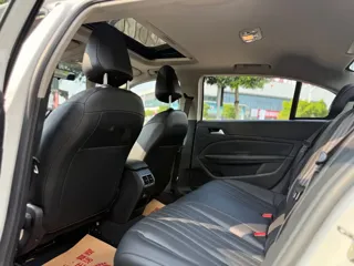 Peugeot 408 2022 купить из Китая, цена 983 000 ₽ — Suifenhe Auto