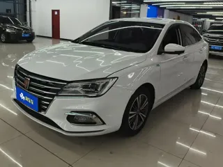 Roewe i5 2019 купить из Китая, цена 1 027 000 ₽ — Suifenhe Auto