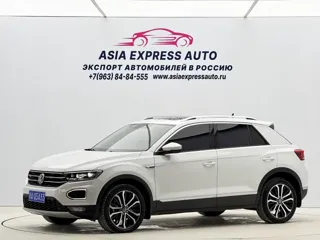Volkswagen T-ROC 2021 купить из Китая, цена 1 880 000 ₽ — Suifenhe Auto
